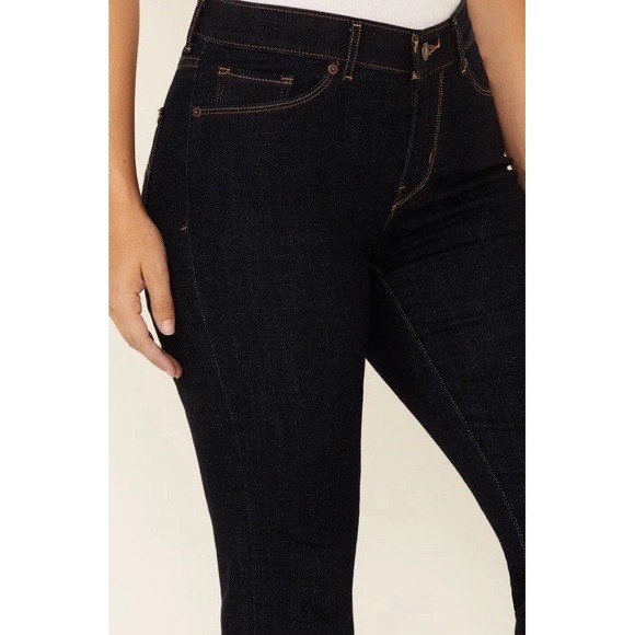 Levi's Classic Bootcut Dark Wash Jeans Mid Rise Women's Size 18W - Picture 4 of 14